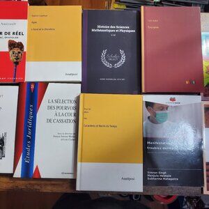 📚 Lot de 12 Livres random en Francais pour 30$